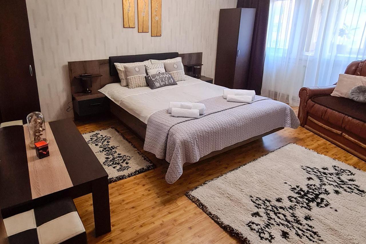 Central Park Apartment トゥルダ エクステリア 写真