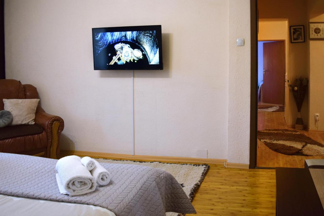 Central Park Apartment トゥルダ エクステリア 写真