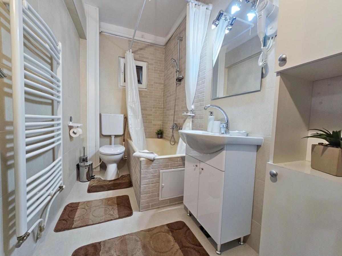 Central Park Apartment トゥルダ エクステリア 写真